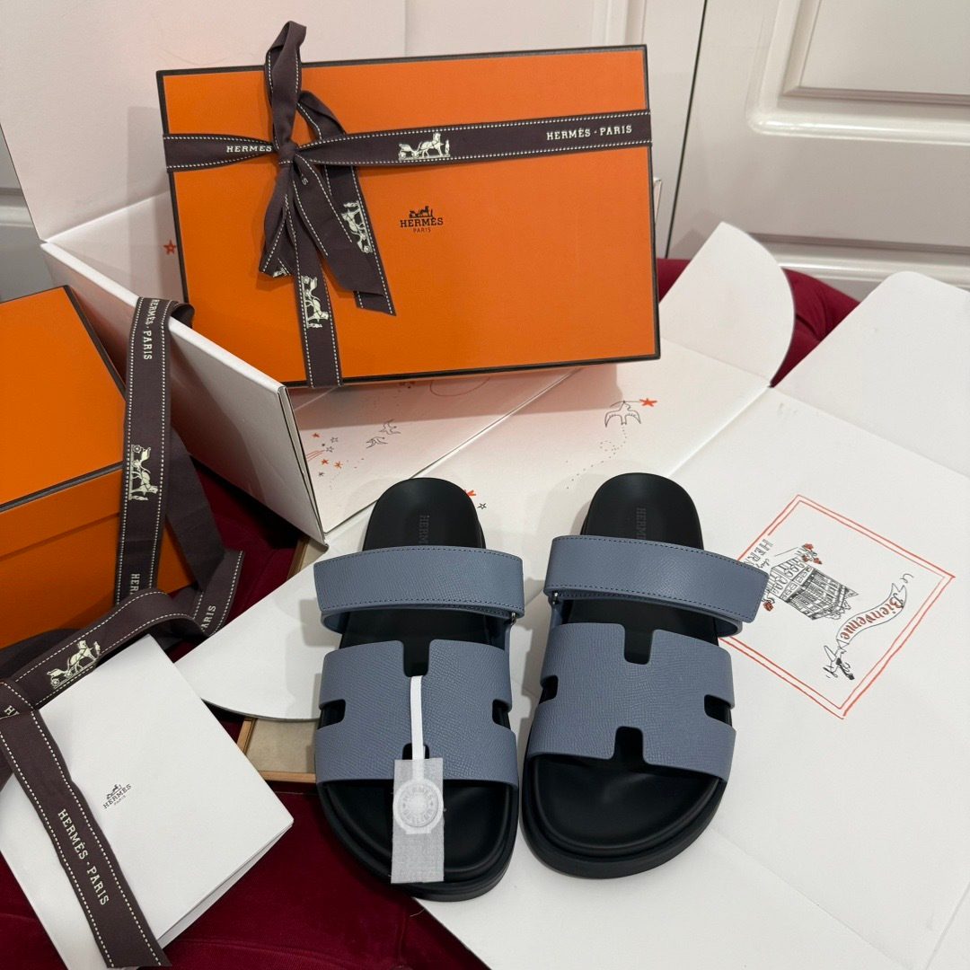Hermès Chypre Leather Slide Sandals