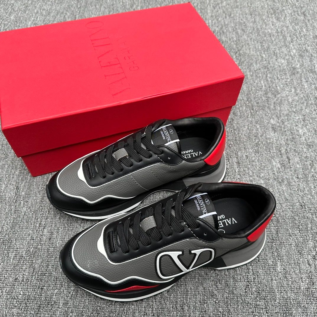 Valentino VLogo Leather Low-Top Sneakers