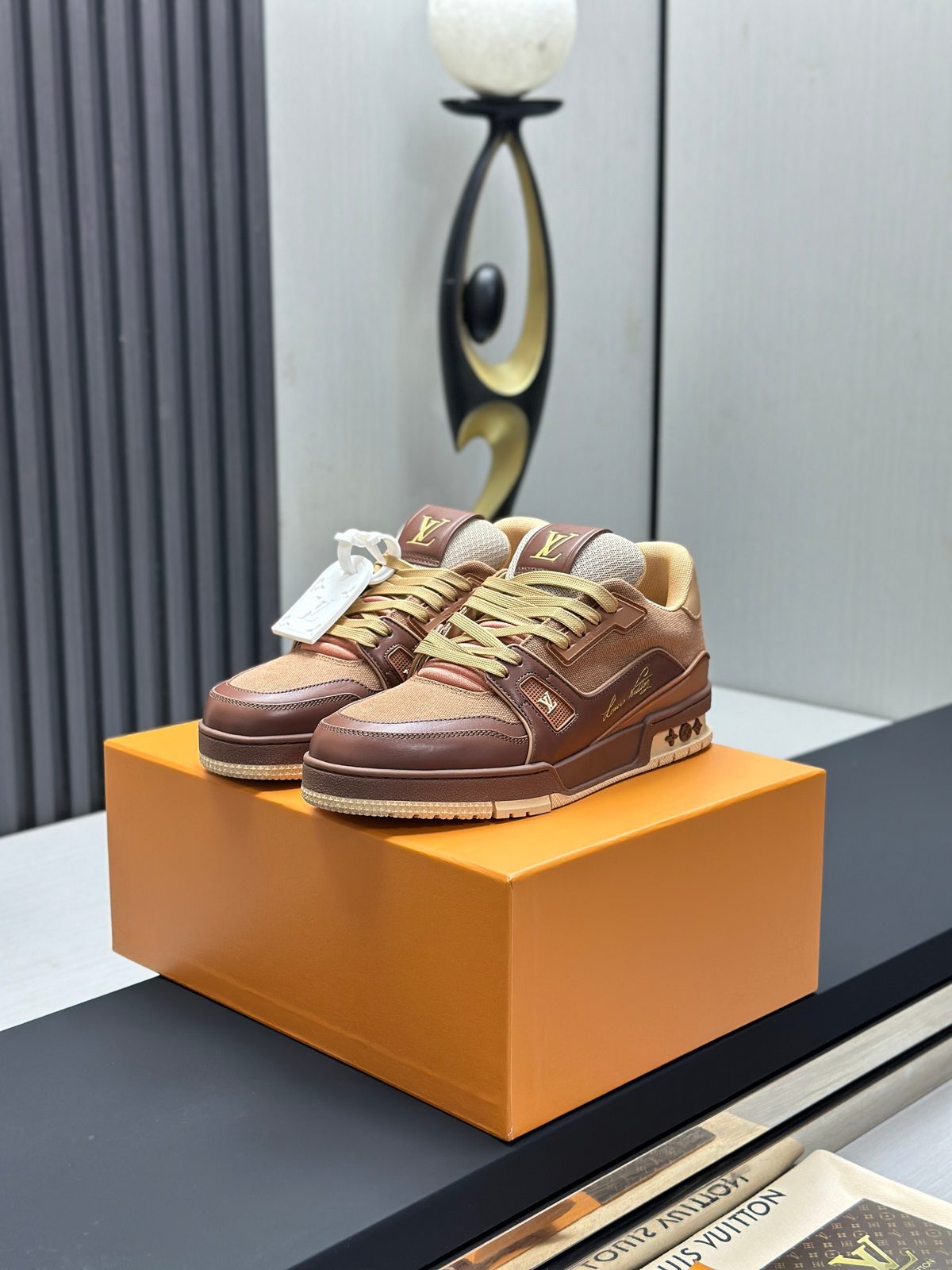 Louis Vuitton Trainer Sneaker Brown