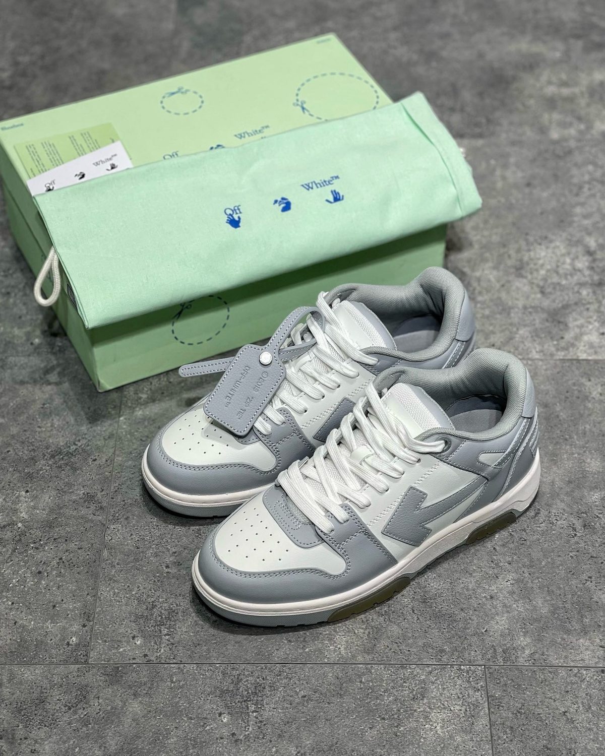 Off-White x Nike Air Jordan 1 Low Grey White