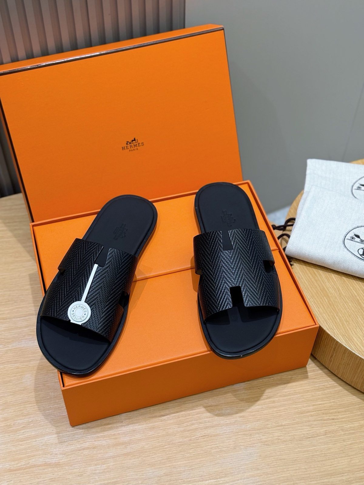 Hermès Chaine d'Ancre Slide Sandals