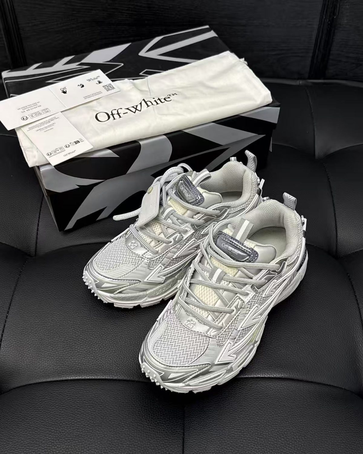 Off-White™ Arrows Sneaker White