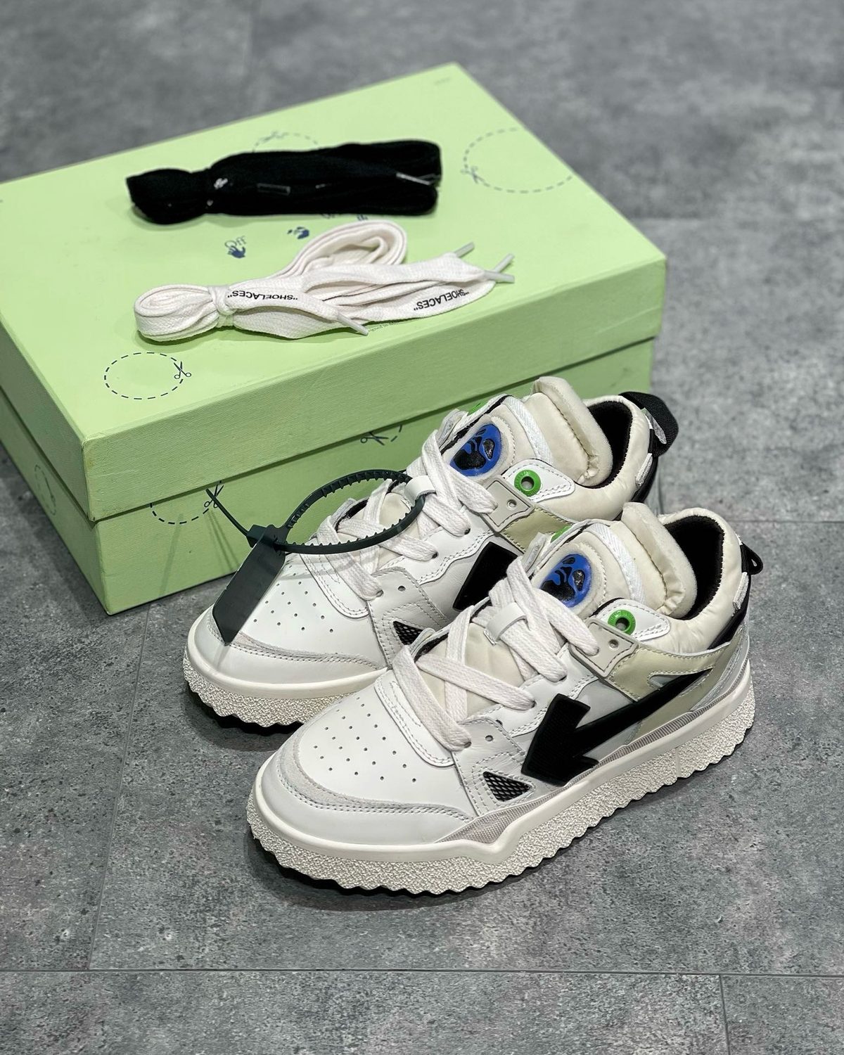 New Balance 550 White Black Cream Green
