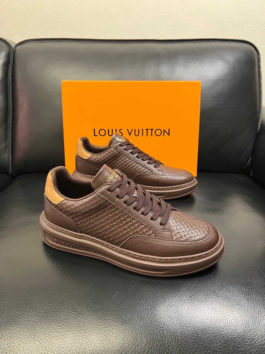 Louis Vuitton Damier Leather Low-Top Sneakers
