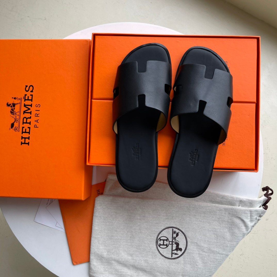 Hermès Chypre Leather Slide Sandals