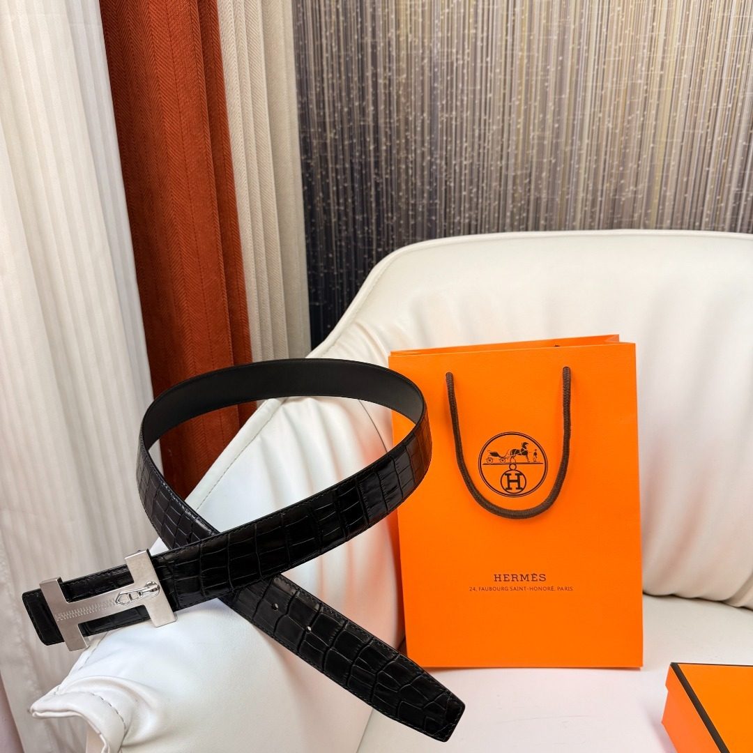 Hermès Crocodile Embossed Leather Belt