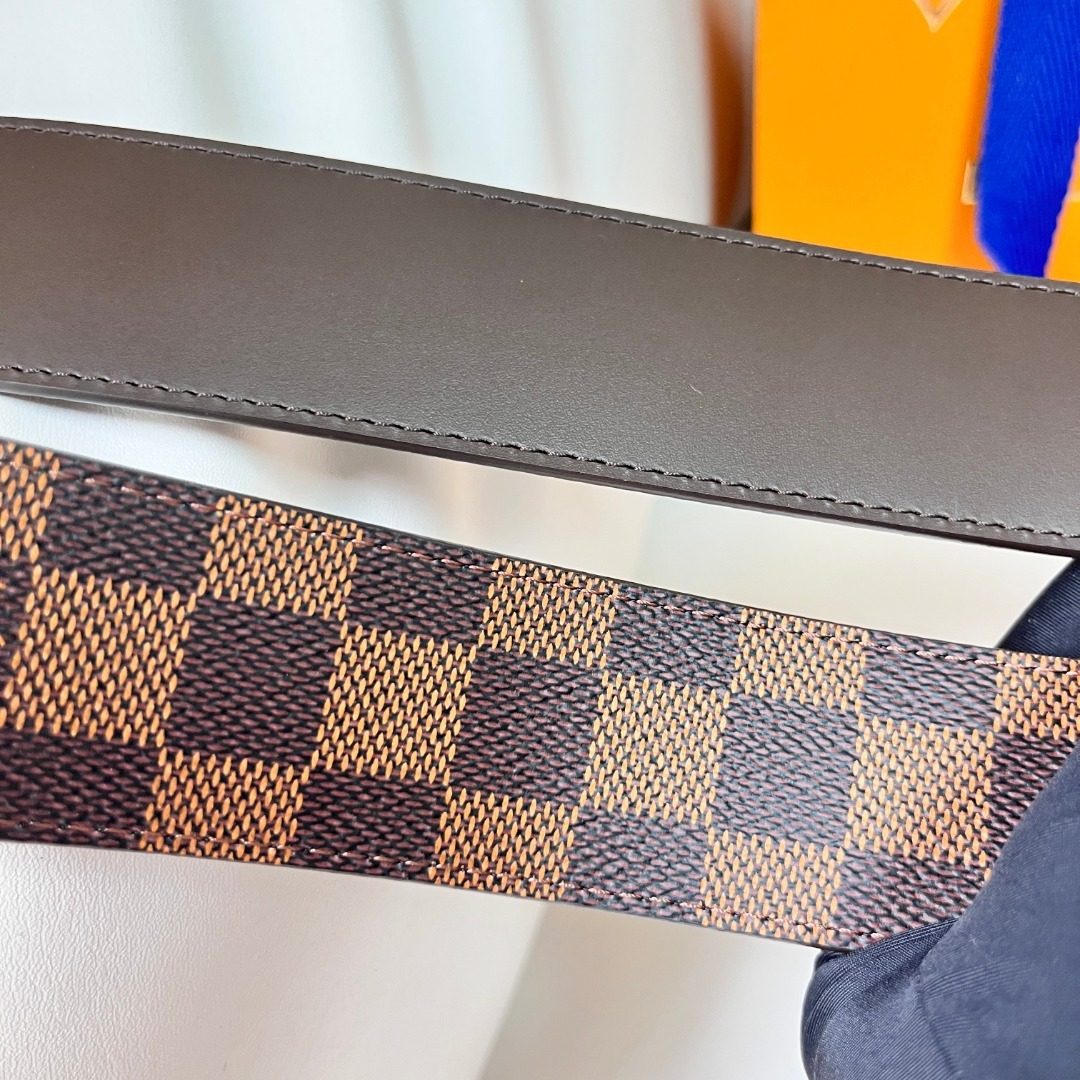 Louis Vuitton Damier Canvas Belt