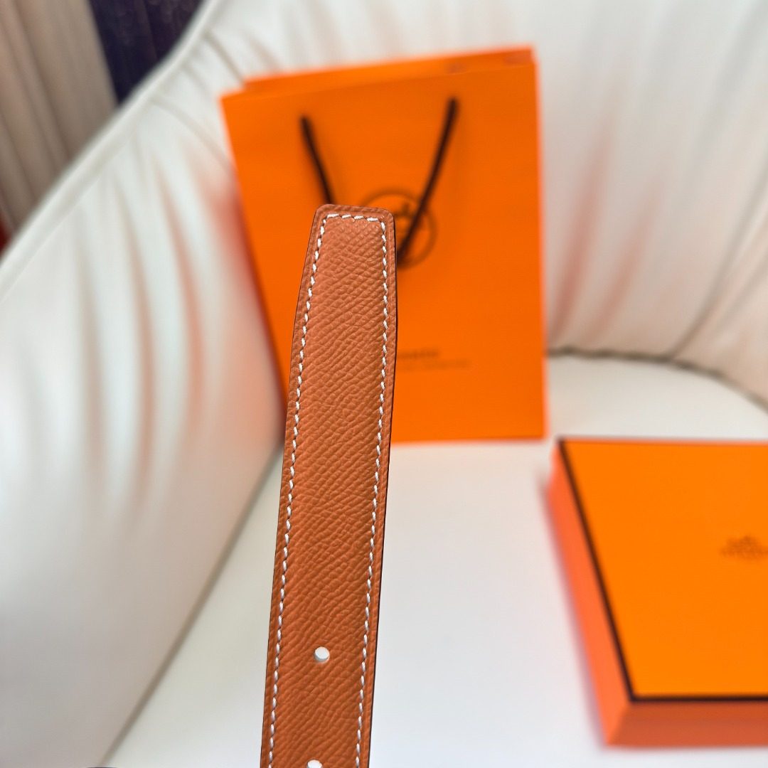 Hermès Reversible Leather Belt with Shell Motif