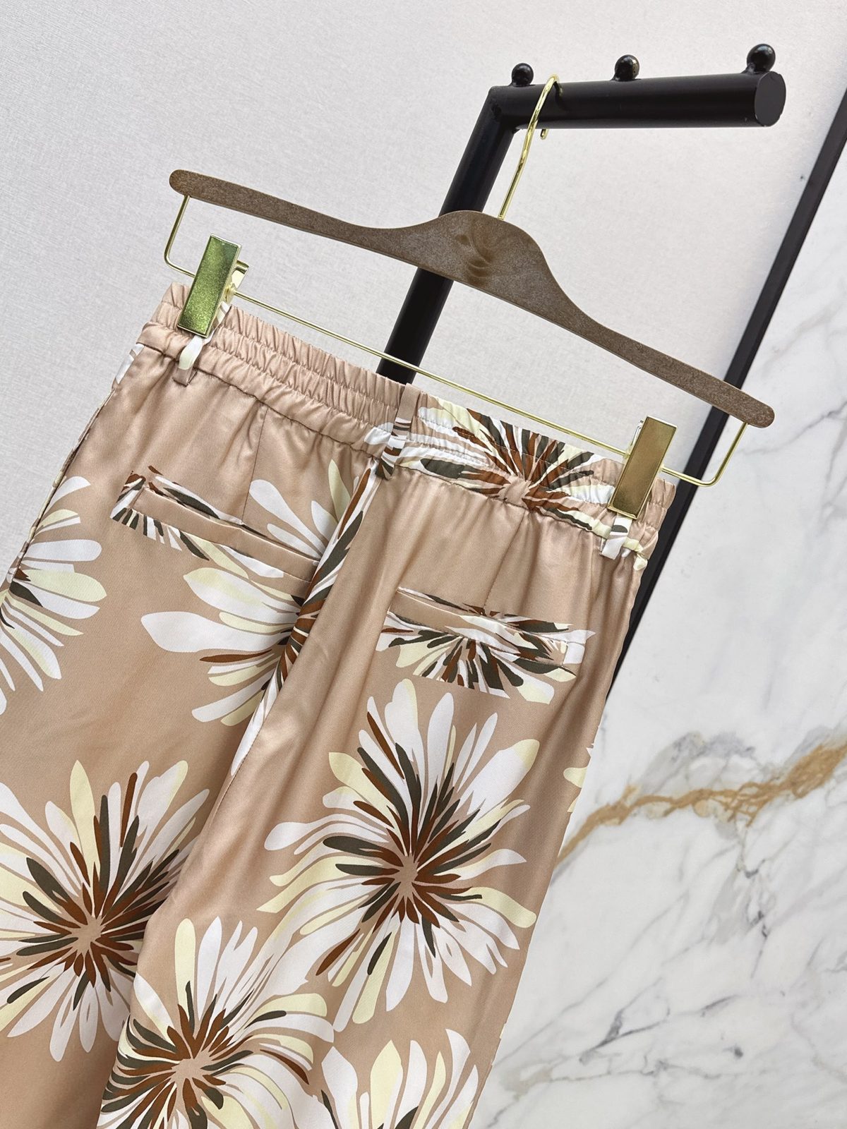 Daisy Print Elastic Waist Pants