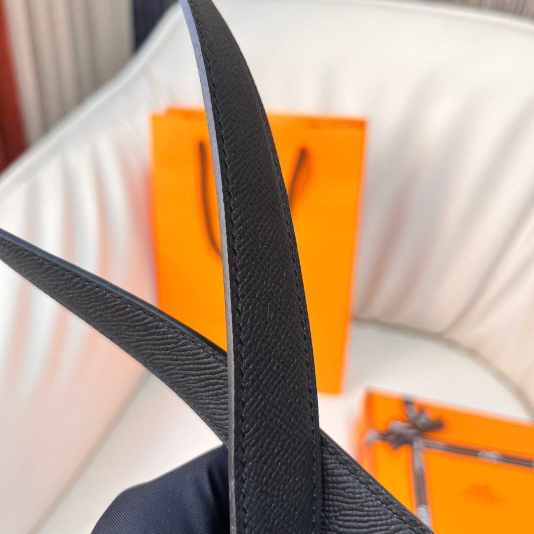 Hermès Black Leather Belt