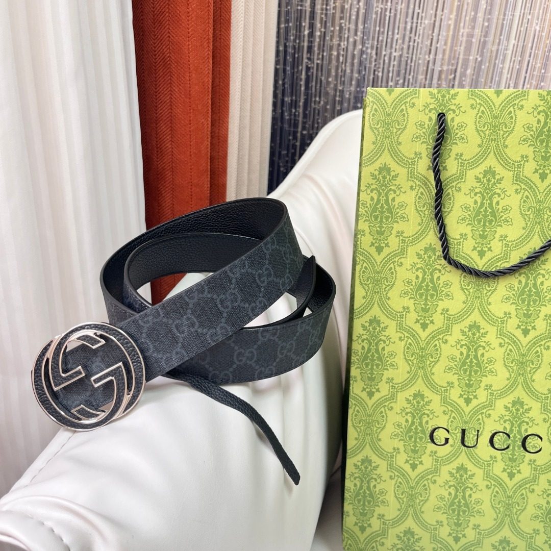 Gucci GG Supreme Canvas Belt