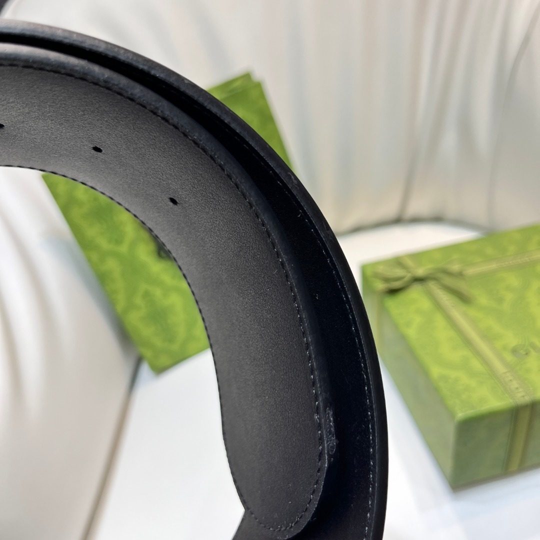 Gucci GG Gold Buckle Patent Leather Belt