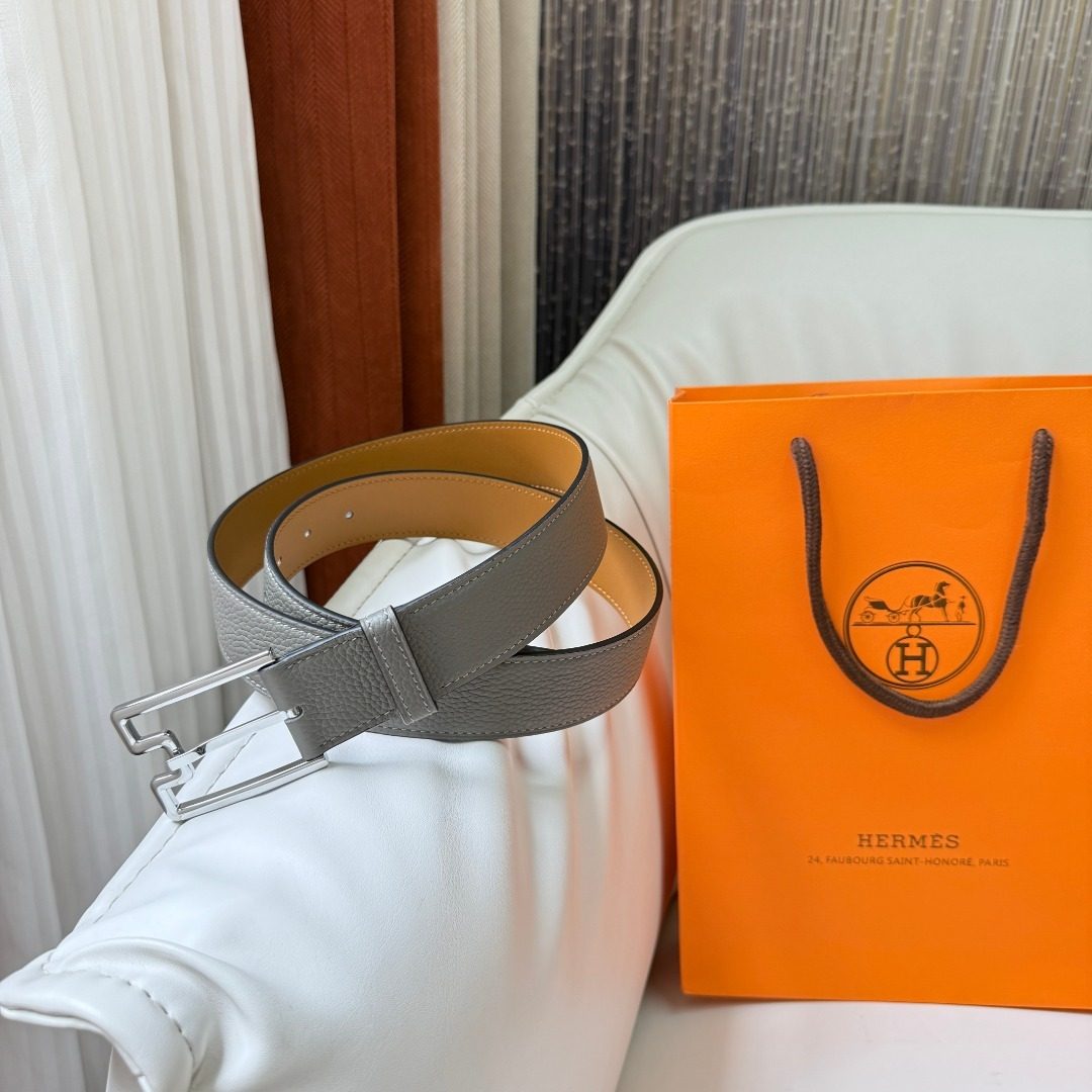 Hermès Reversible Leather Belt with H Buckle