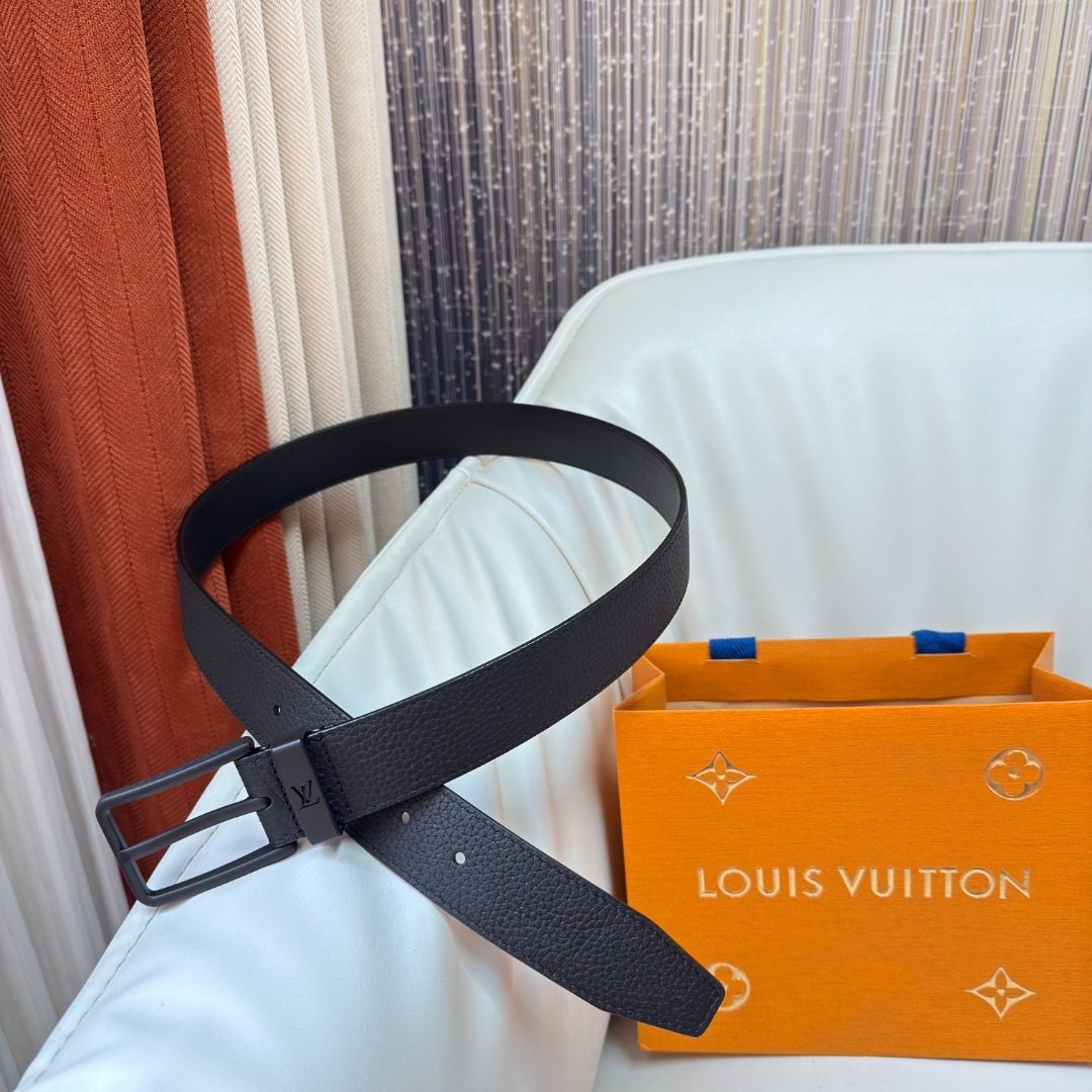 Louis Vuitton Black Leather Belt