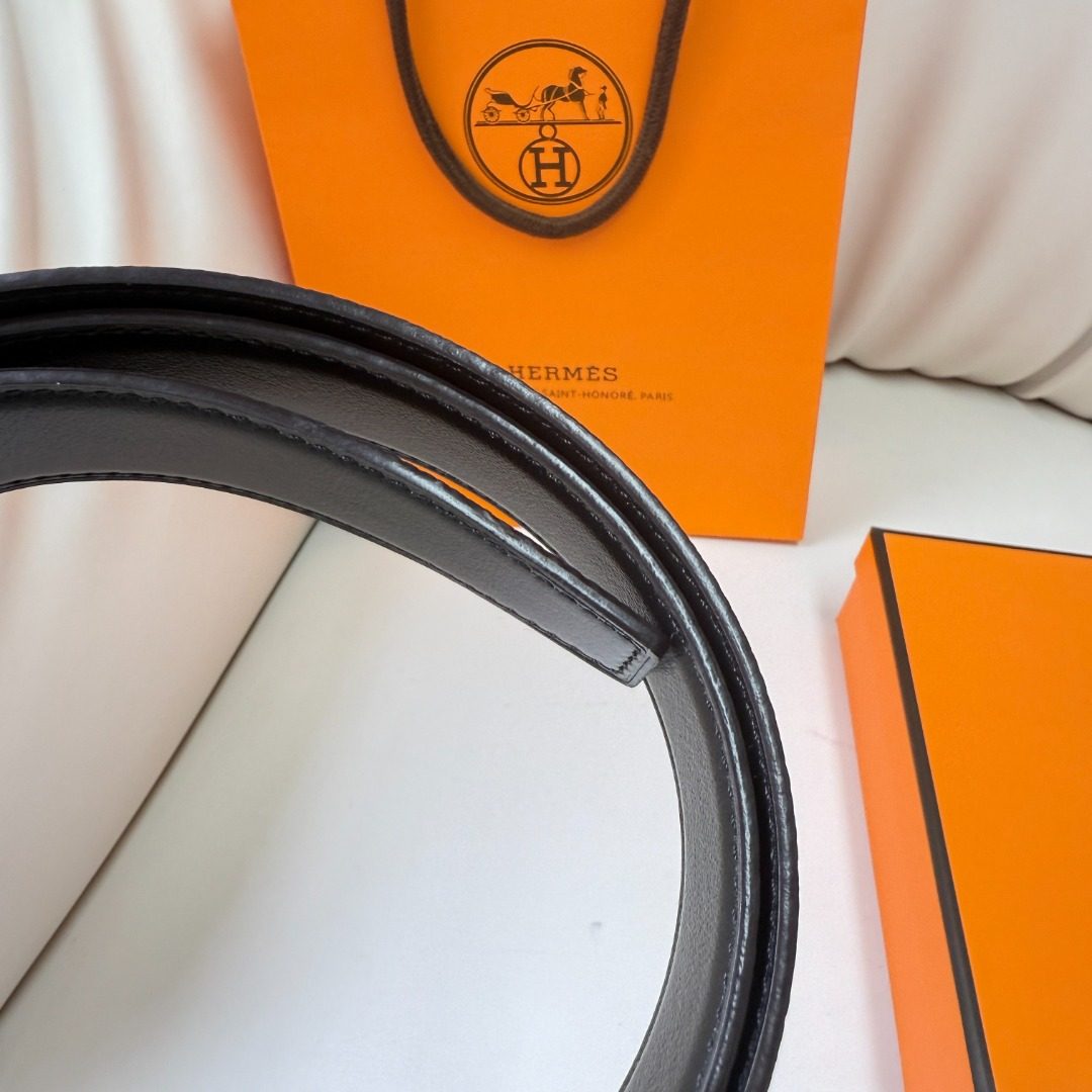 Hermès H Buckle Reversible Leather Belt