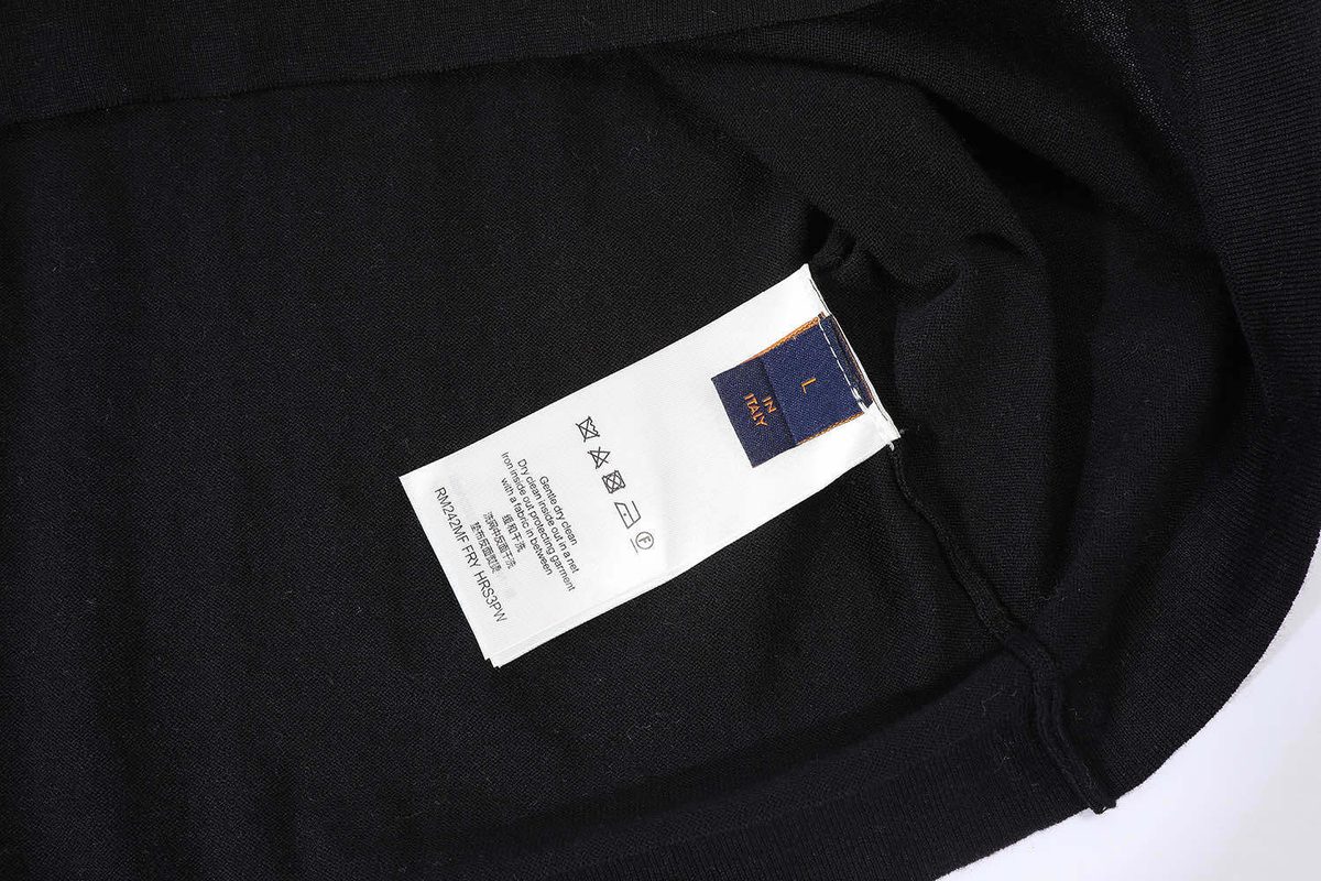 Luxury Black Ribbed Knit Sweater