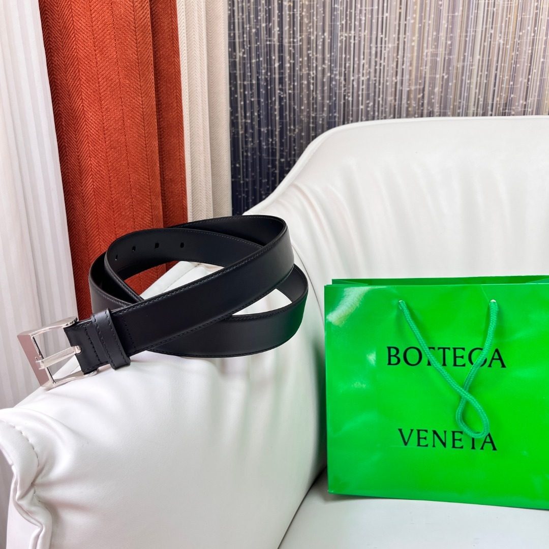Bottega Veneta Black Leather Belt