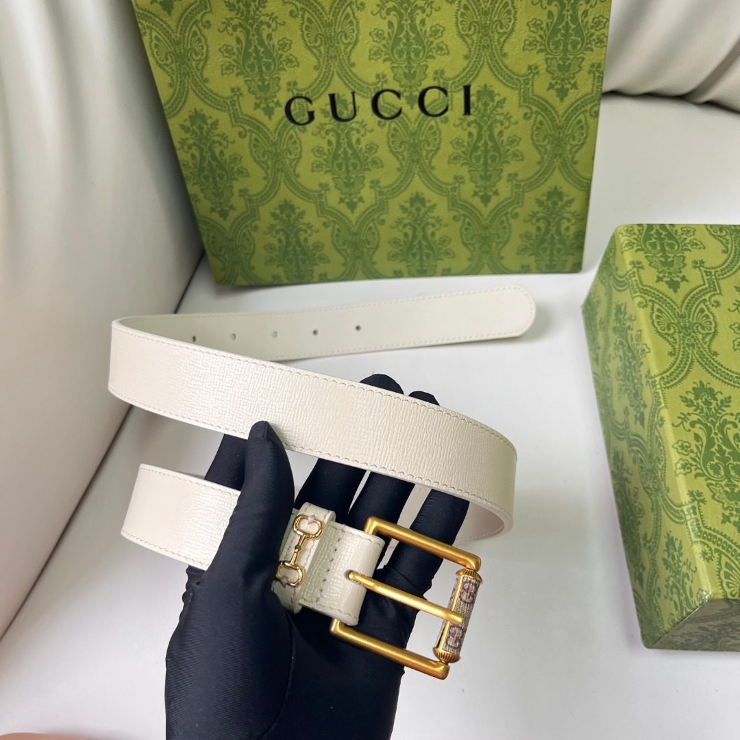 Gucci Textured Leather Belt with Gold Hardware