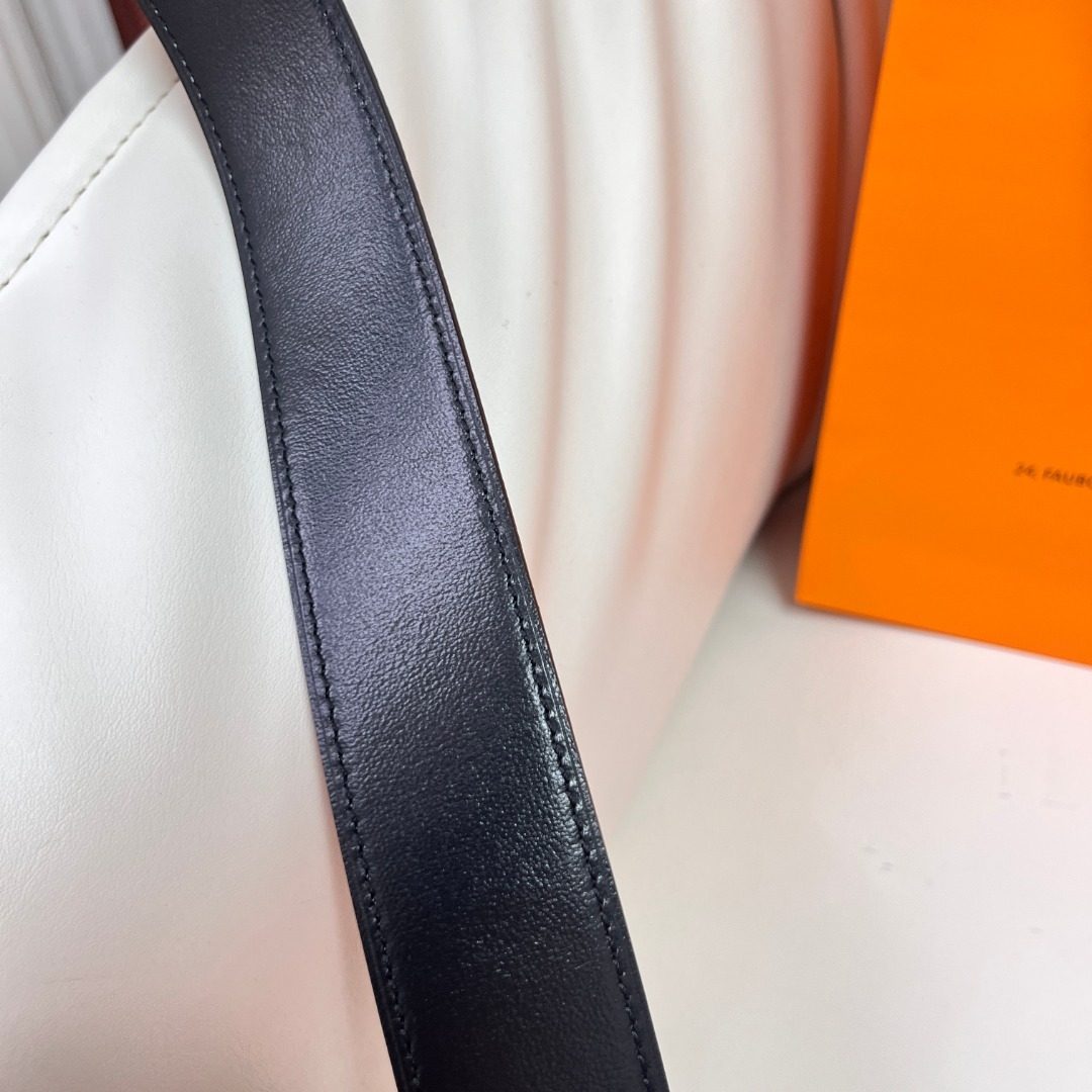 Hermès H Reversible Leather Belt