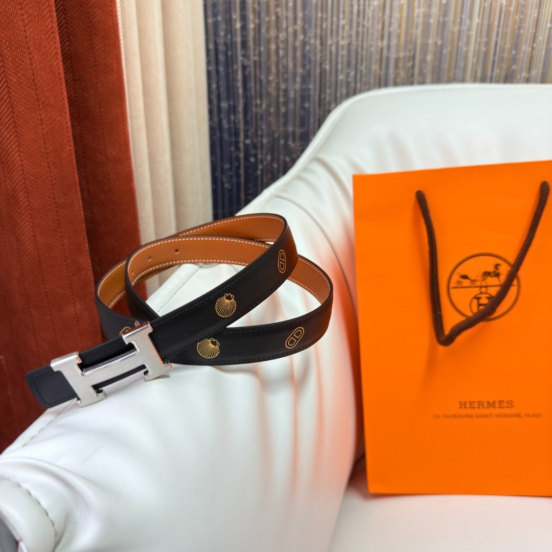 Hermès Reversible Leather Belt with H Buckle