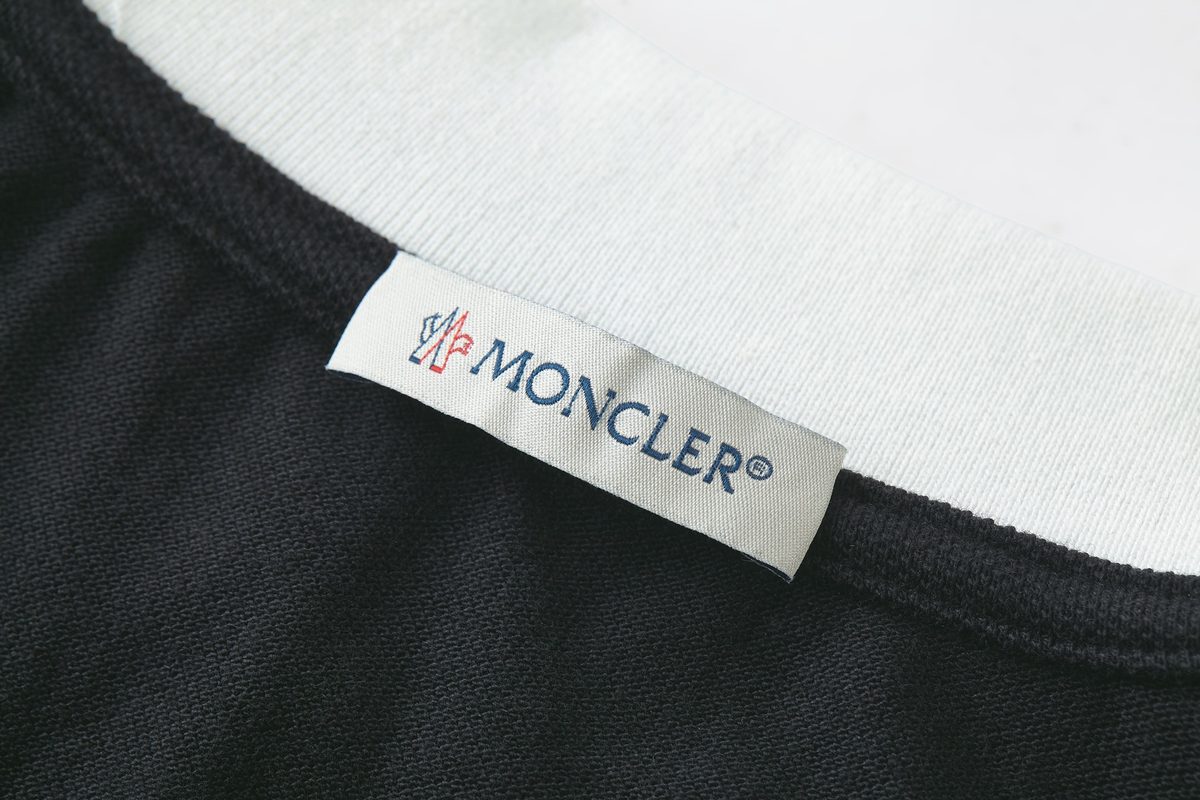 Moncler Embroidered Logo Polo Shirt