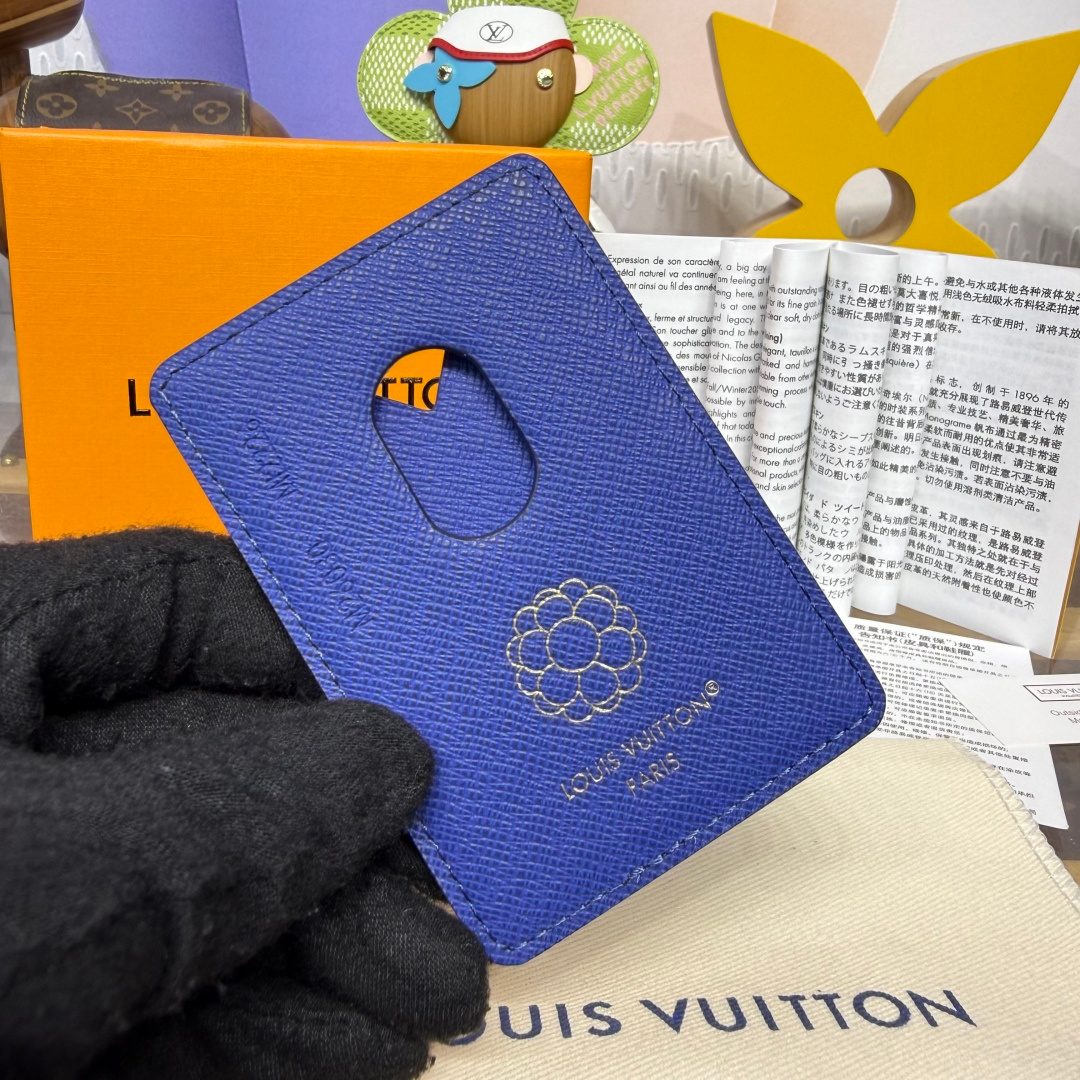 Louis Vuitton Monogram Vernis Card Holder