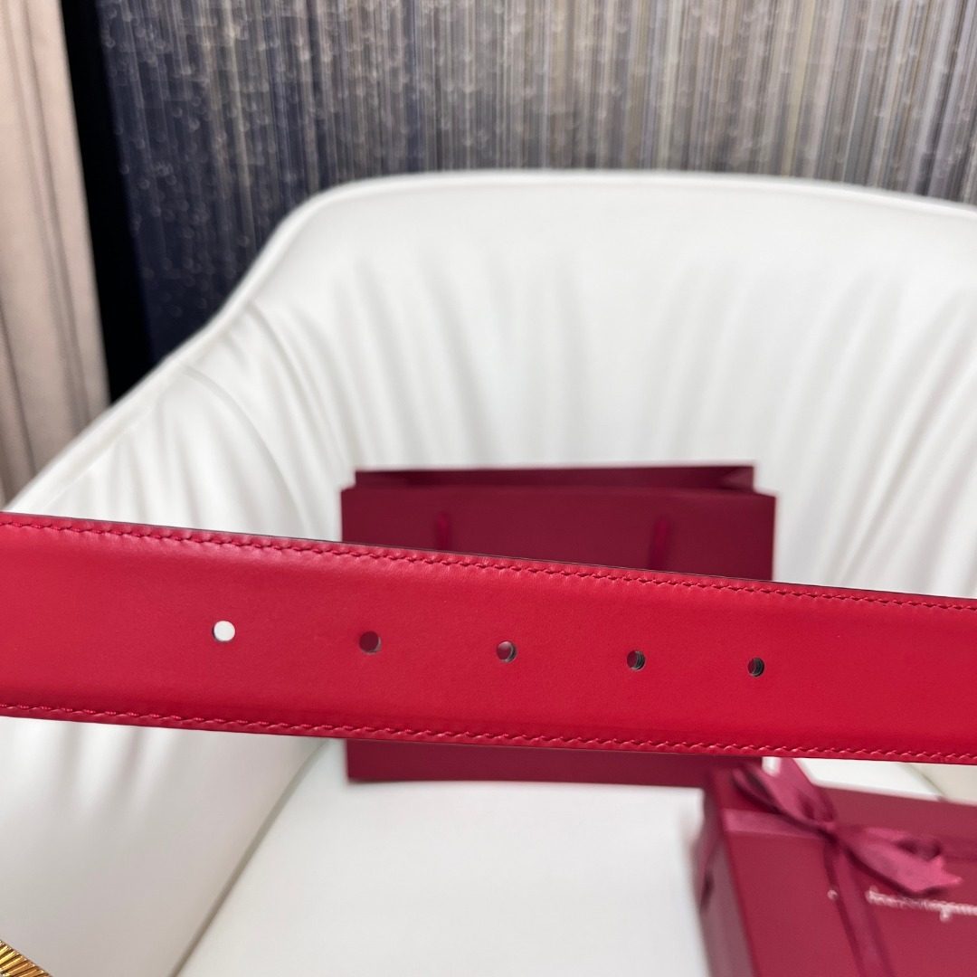 Salvatore Ferragamo Gancini Leather Belt