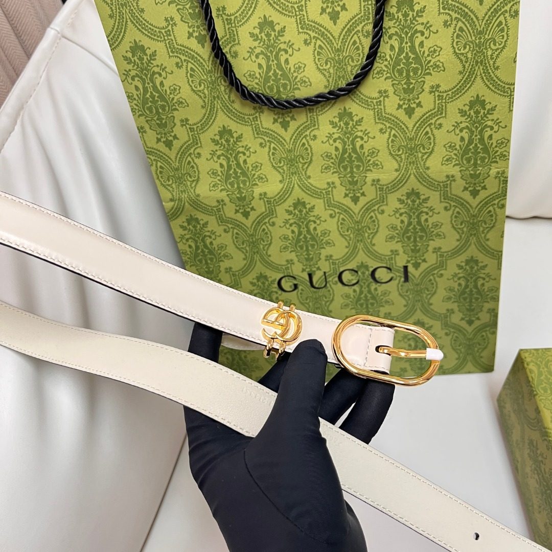 Gucci GG Marmont Leather Belt White