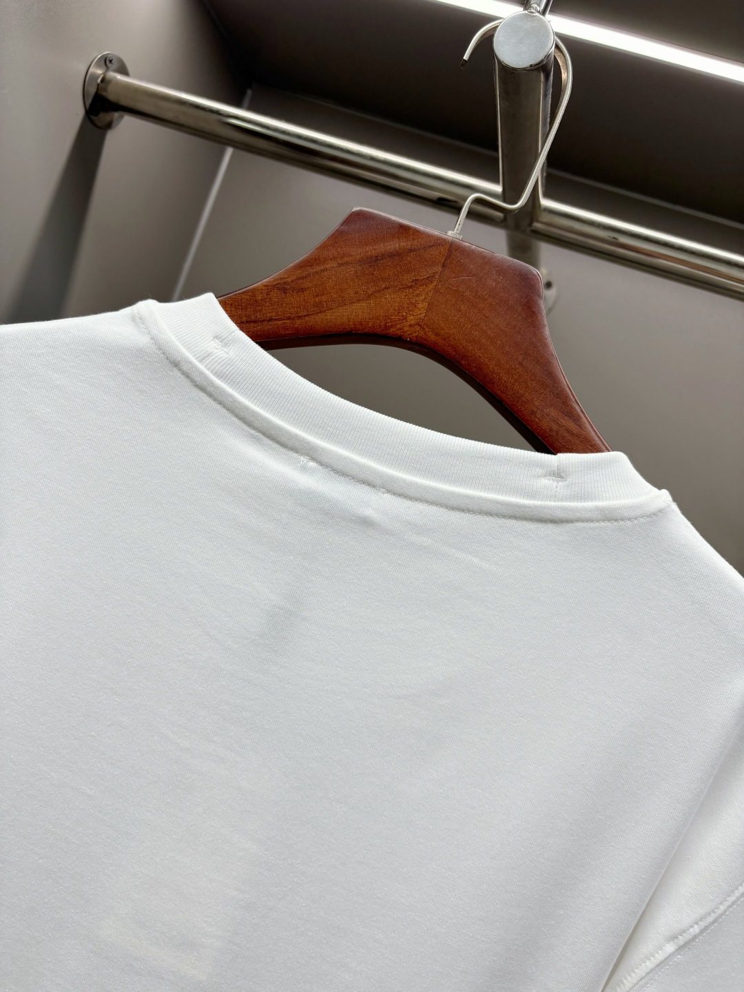 Burberry Men's White Crewneck T-Shirt