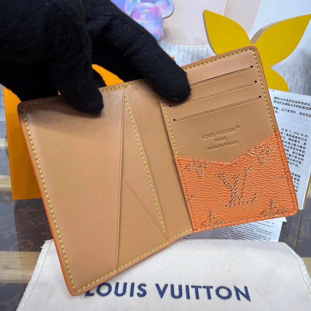 Louis Vuitton Monogram Canvas Card Holder