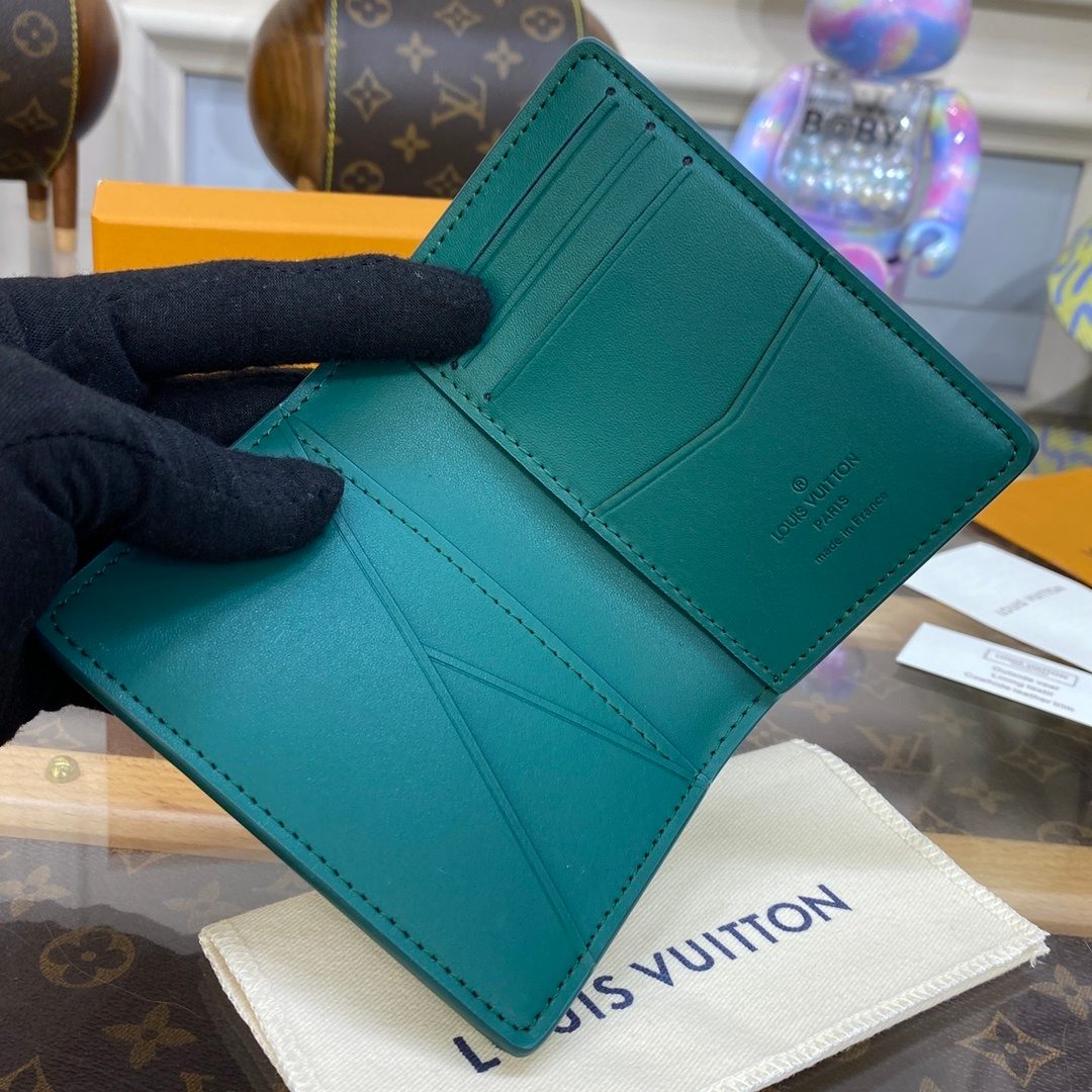 Louis Vuitton Epi Leather Card Holder Wallet