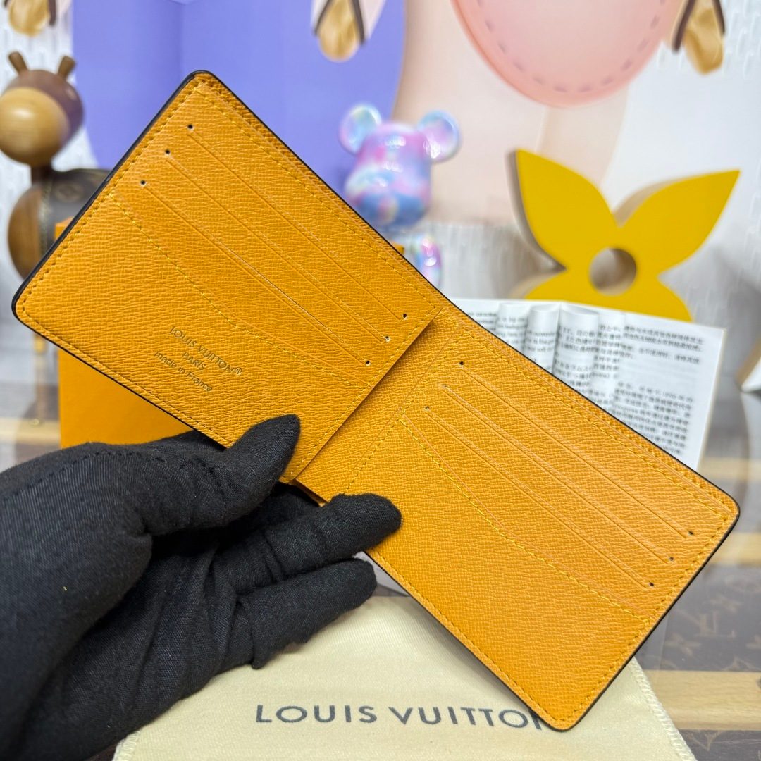Louis Vuitton Monogram Canvas Wallet