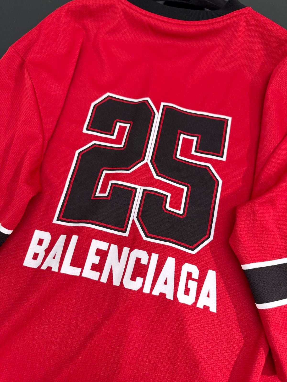 Balenciaga Logo V-Neck T-Shirt Red