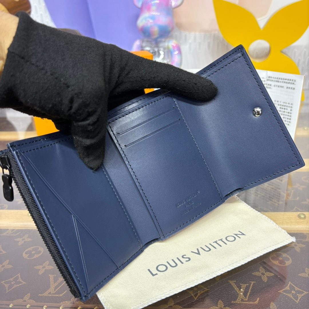 Louis Vuitton Monogram Vernis Compact Wallet
