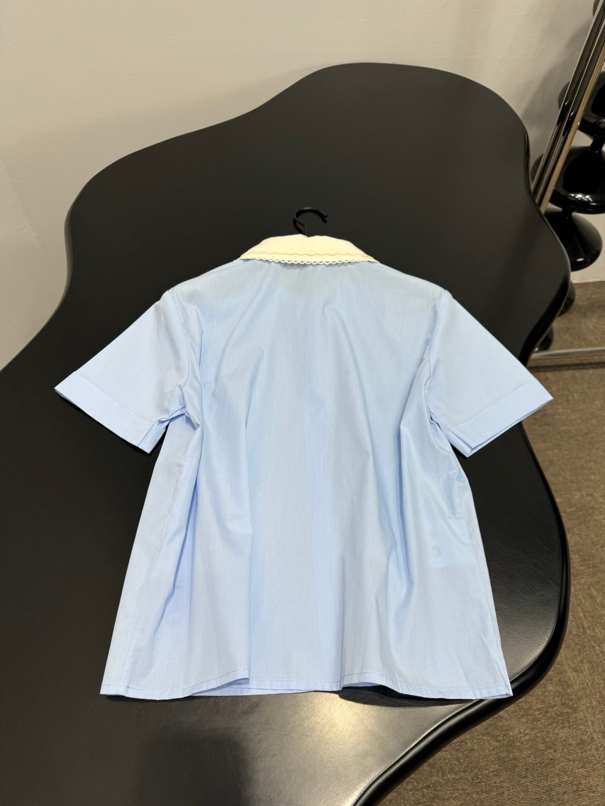 Light Blue Collar Short Sleeve Button-Up Shirt