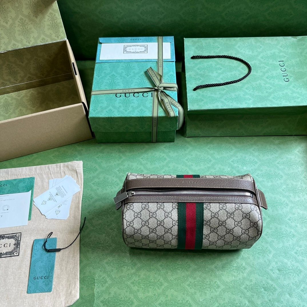Gucci GG Supreme Canvas Belt Bag