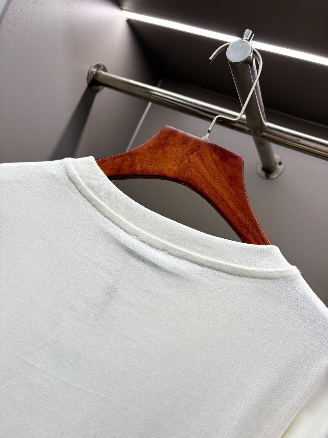 Burberry Men's White Crewneck T-Shirt