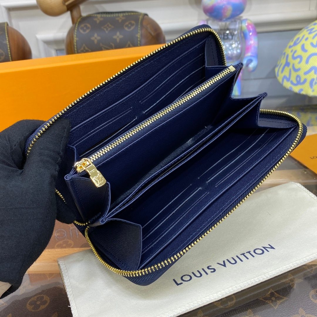 Louis Vuitton Epi Leather Zippy Wallet