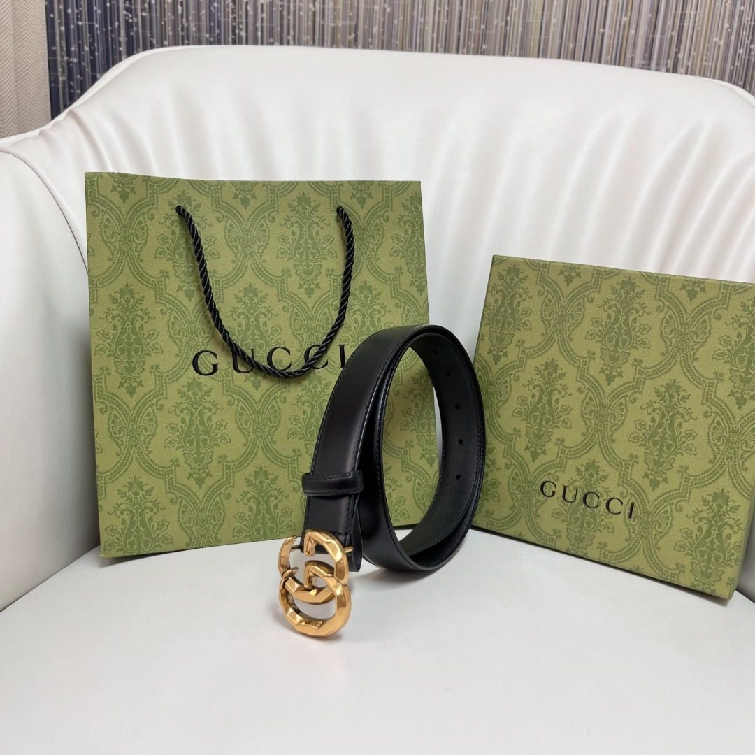 Gucci Chain Link Leather Belt Gold Buckle