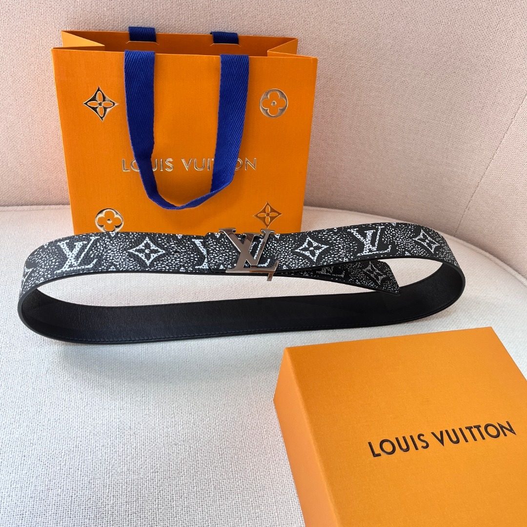 Louis Vuitton Monogram Canvas Leather Belt