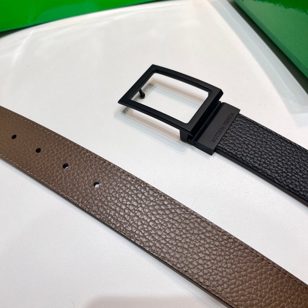 Bottega Veneta Leather Reversible Belt