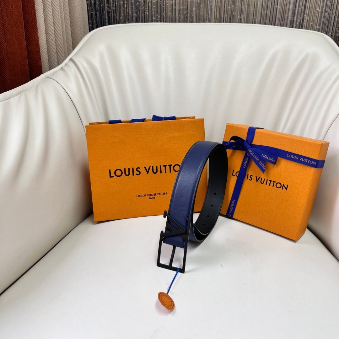 Louis Vuitton Leather Belt with V Buckle