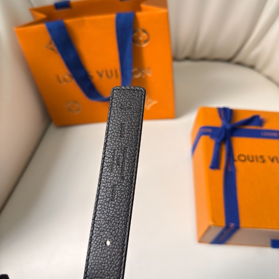Louis Vuitton Monogram Reversible Leather Belt