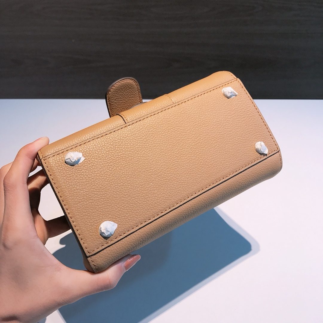 Hermès Evelyne Clemence Leather Shoulder Bag