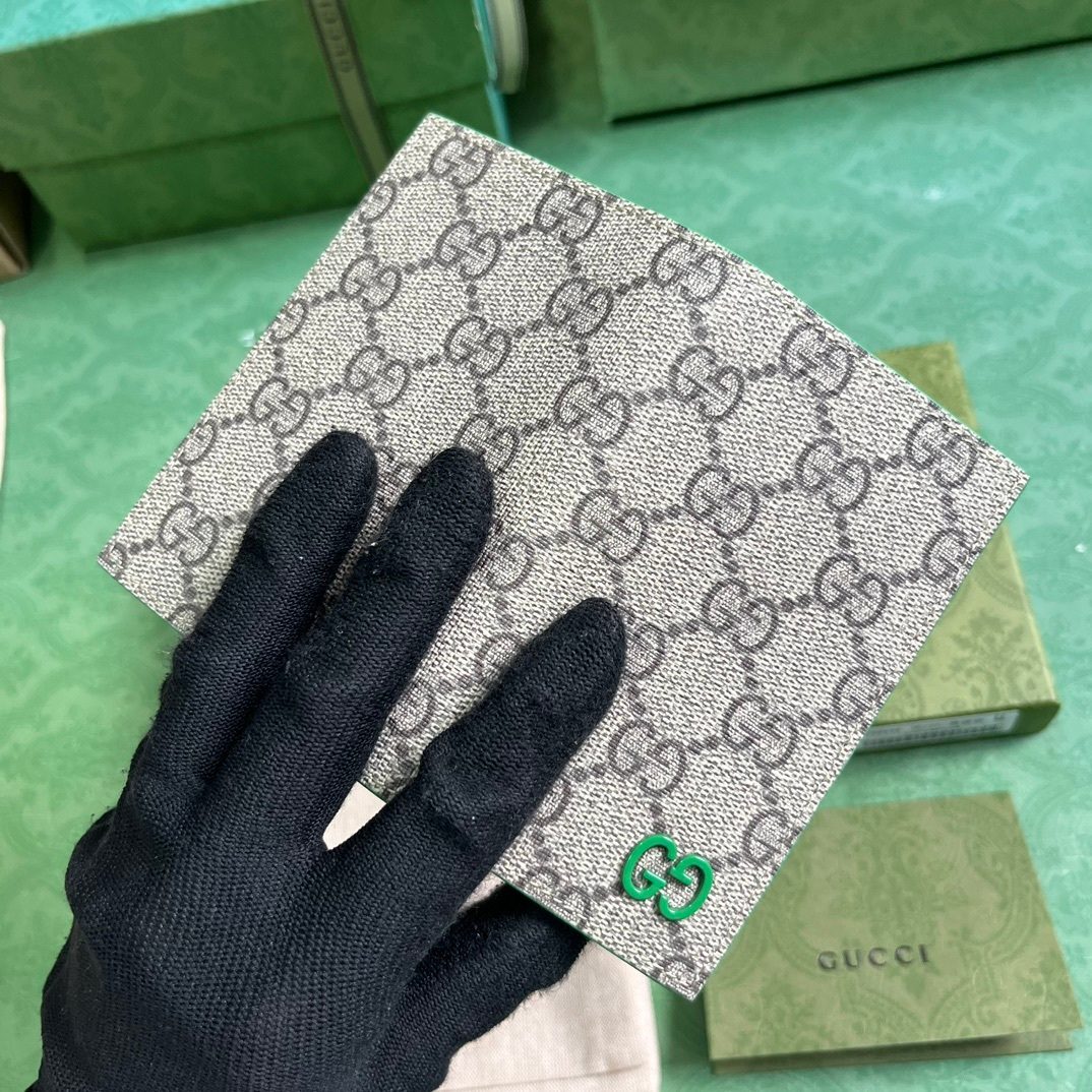 Wallet9