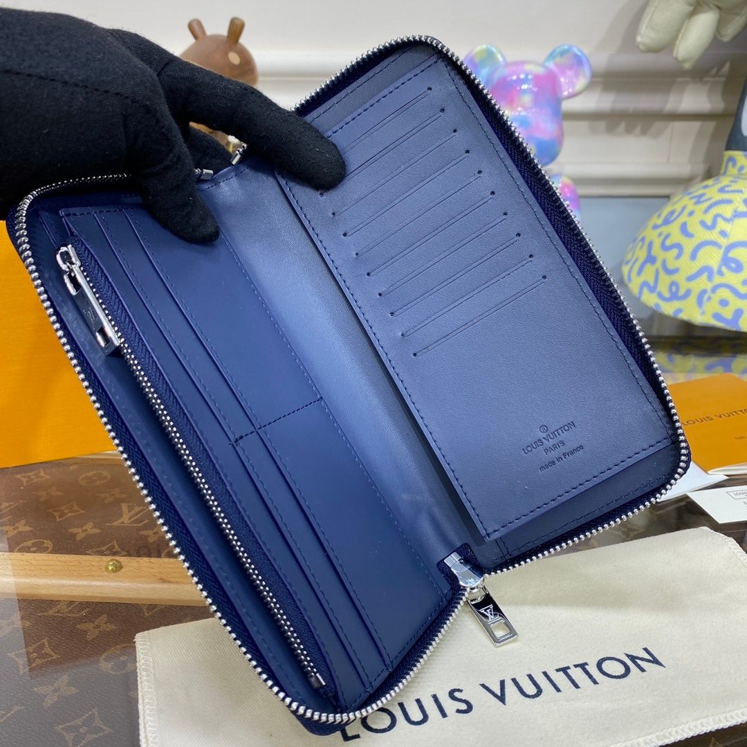 Louis Vuitton Zippy Wallet Organizer Blue