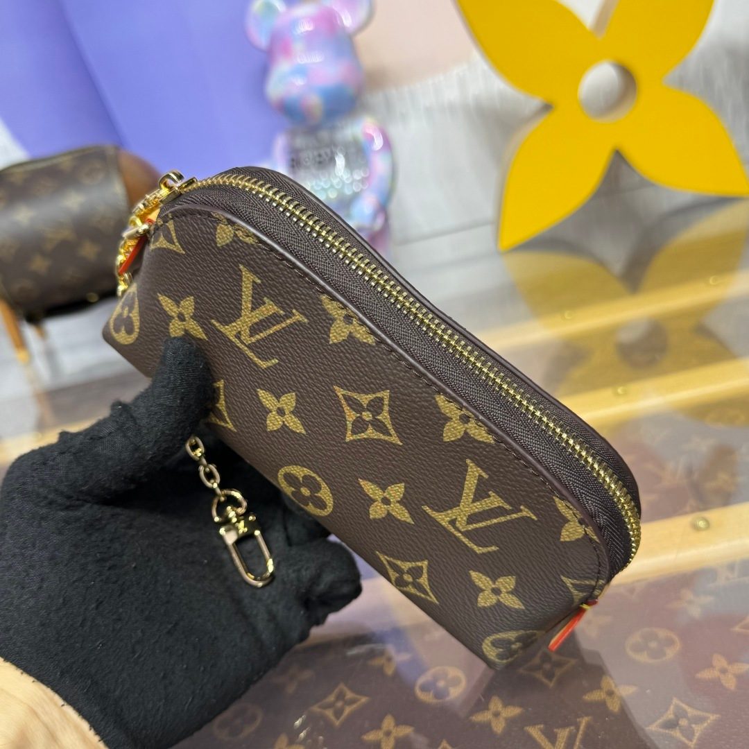 Louis Vuitton Monogram Canvas Pochette Bag