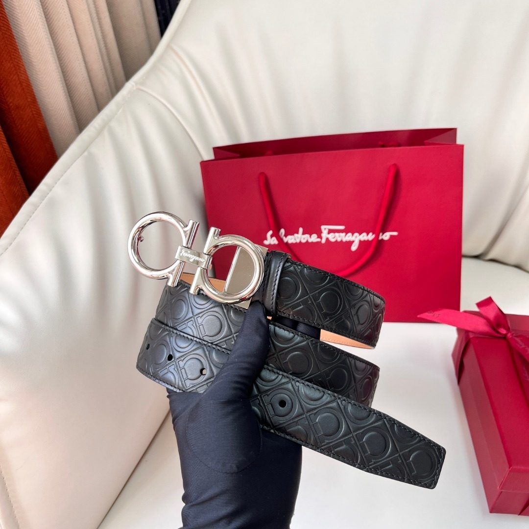 Salvatore Ferragamo Gancini Black Leather Belt