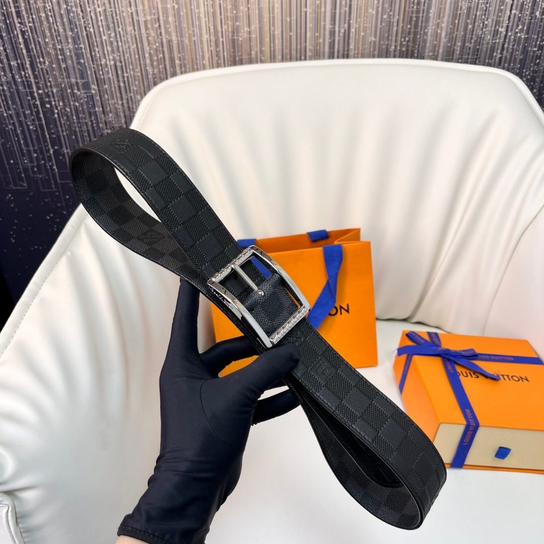 Louis Vuitton Damier Canvas Leather Belt