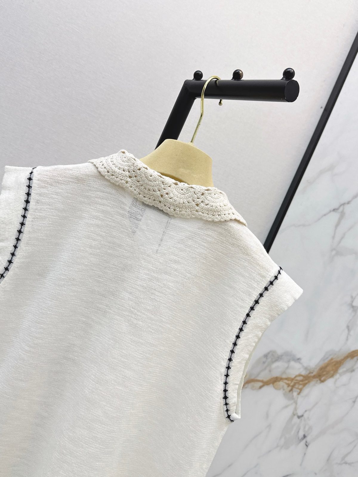 Miu Miu Knit Collared Sleeveless Vest